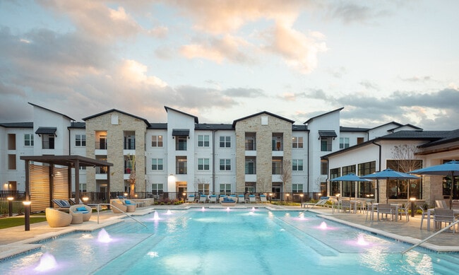 Broadstone North Ridge apartments — community photo - Broadstone North Ridge