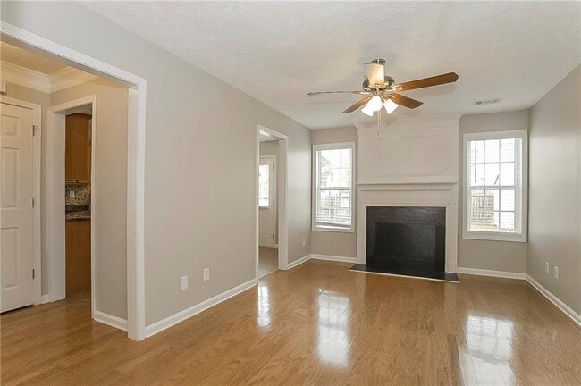 Building Photo - 2465 Oakland Spring Dr