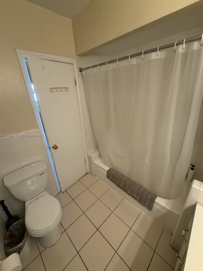 Foto del edificio - 2424 SE 17th St