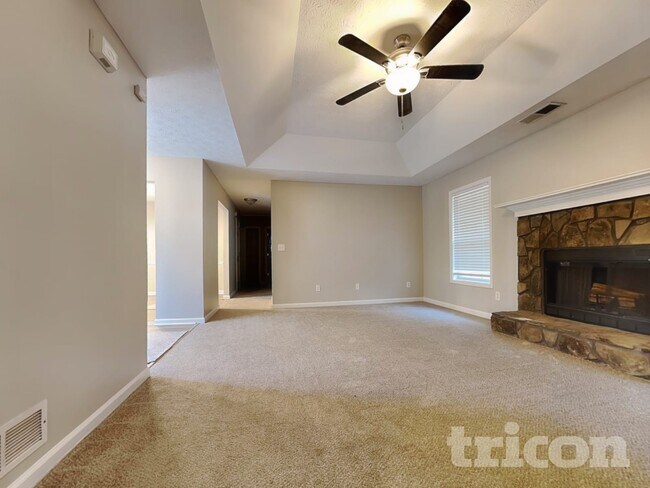 Foto del edificio - 3625 Cobblestone Dr