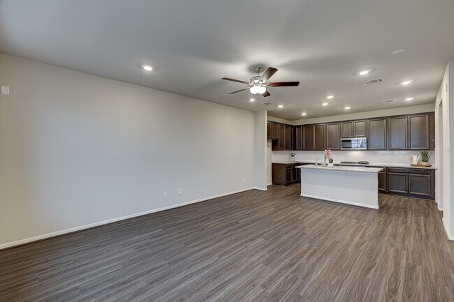 Foto del edificio - 9433 Towne Lake Pkwy