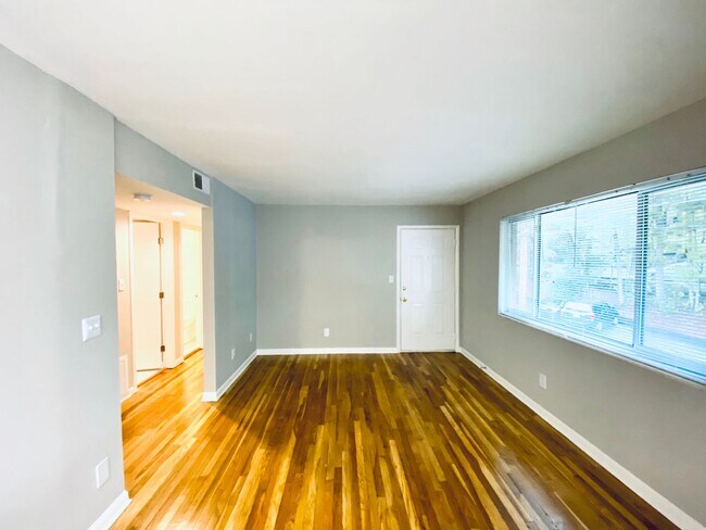 Foto del interior - 1570 Memorial Drive