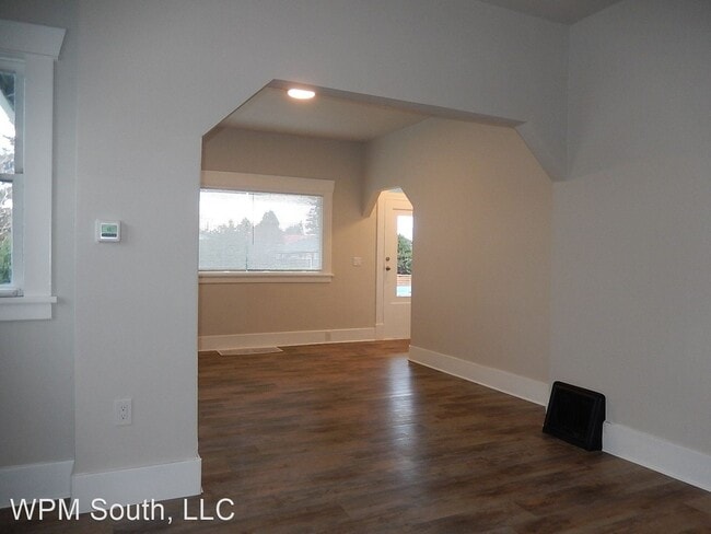 Foto del edificio - 2 br, 1 bath House - 610 6th St. S.E.
