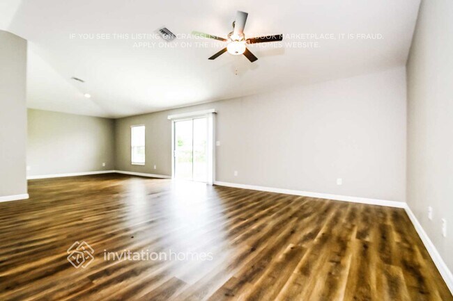 Foto del edificio - 384 Dewhurst St