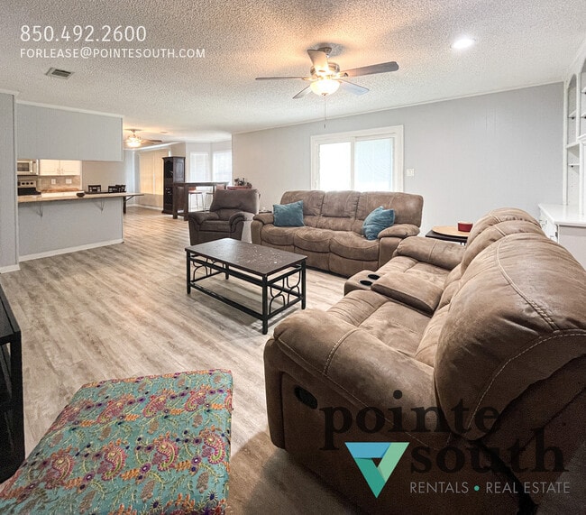 Building Photo - 6843 Lake Charlene Dr
