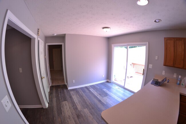 Building Photo - 21 Zinn Way