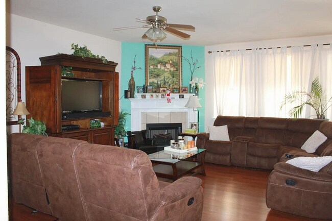 Foto del edificio - 217 Grooms Rd