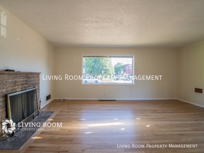 Photo - 1525 NE 19th Ave House