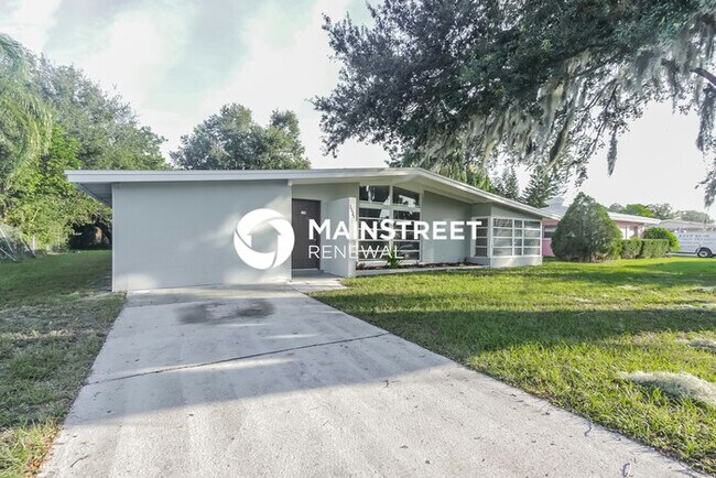 Building Photo - 3 Bedroom Pet-Friendly Home in Sarasota, F...