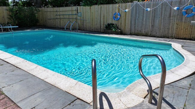 Foto del edificio - 32 Biltmore Ave