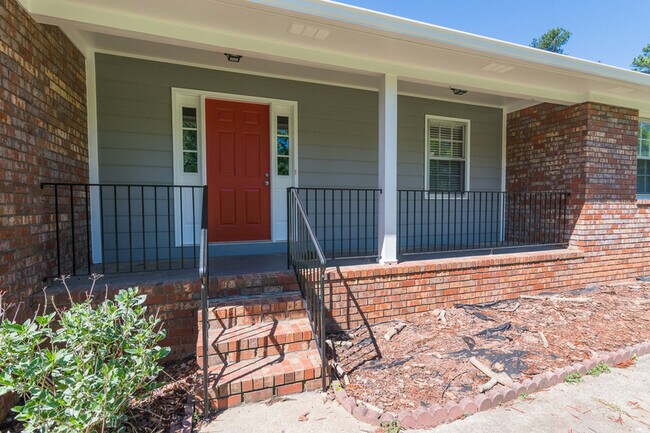 Foto del edificio - 1321 Crooked Creek Rd