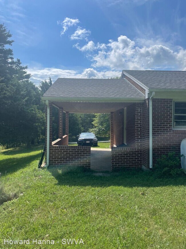 Building Photo - 4 br, 1.5 bath House - 1550 Blacks Creek Road