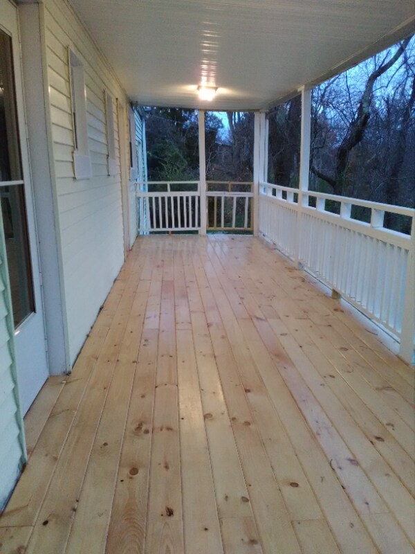 Foto del edificio - 2114 Oakridge Dr