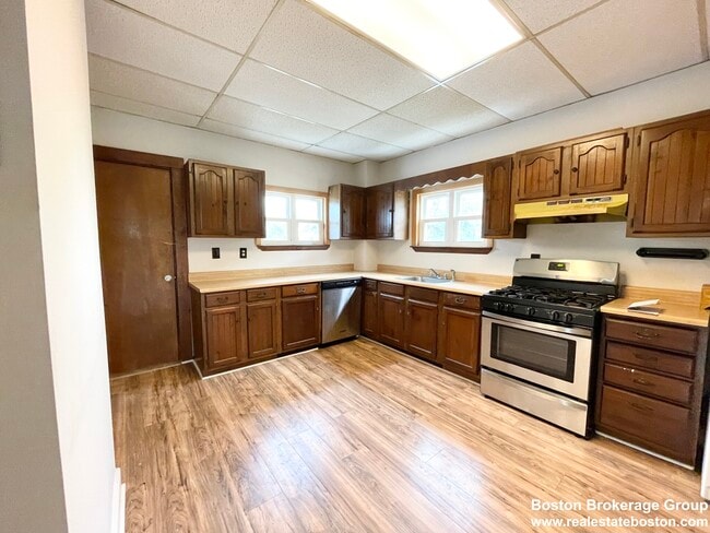 Building Photo - 26-28 Harbor View Unit 3