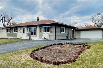 Building Photo - 460 Flagstaff Ln