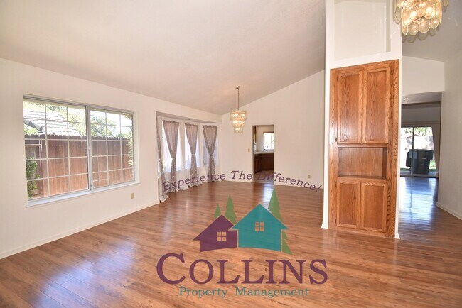 Foto del edificio - 505 Adriana Pl