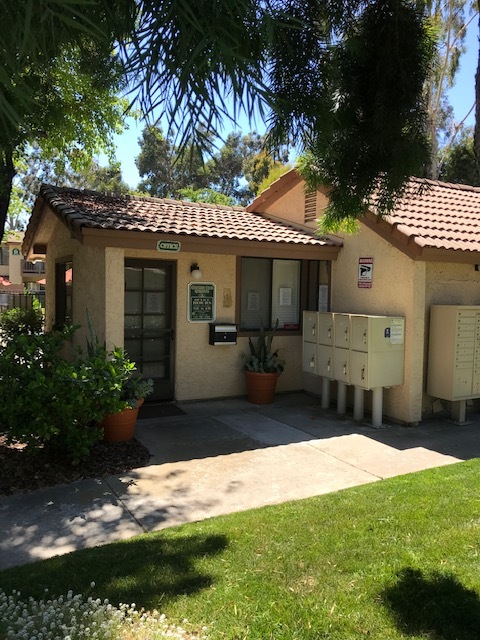 Oficina - Country Club Gardens