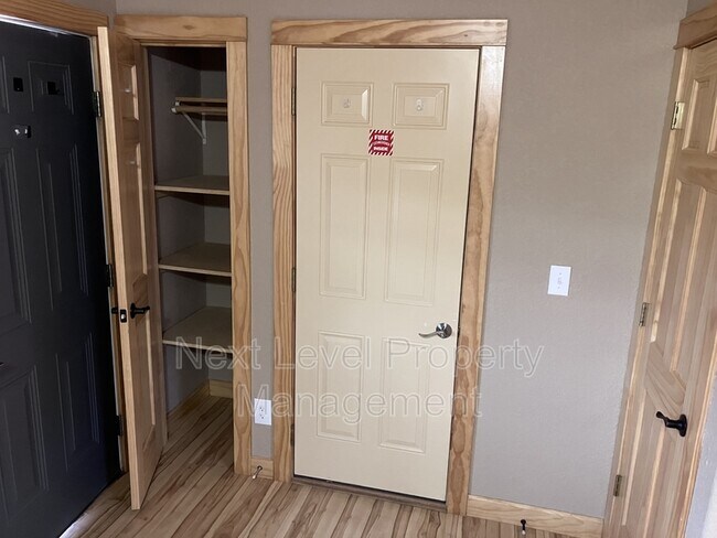 Foto del edificio - 40 Davis Ct