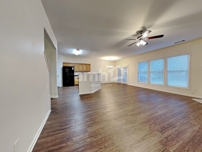 Foto del edificio - 2352 Valley Mill Ct NE