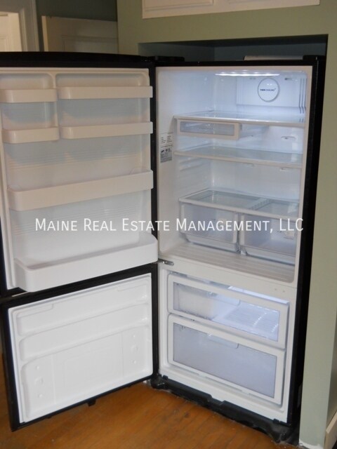 Building Photo - 189 Forest Ave