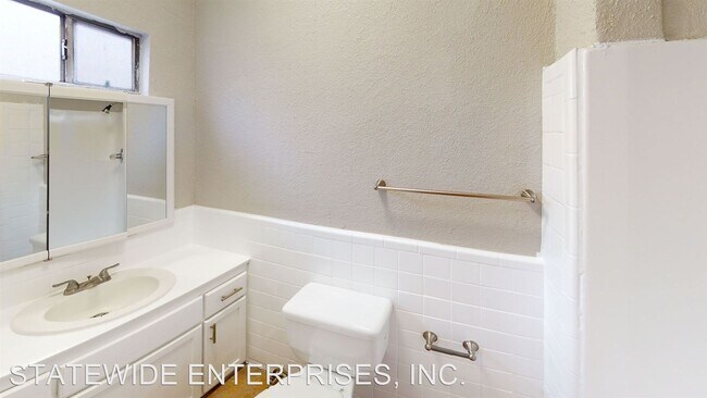 Building Photo - 5356 Lexington Ave