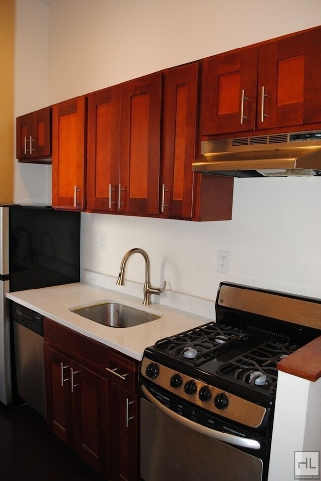 Foto del edificio - BEDFORD AVENUE / Studio / Crown Heights