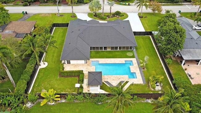 Foto del edificio - 10240 SW 124th St