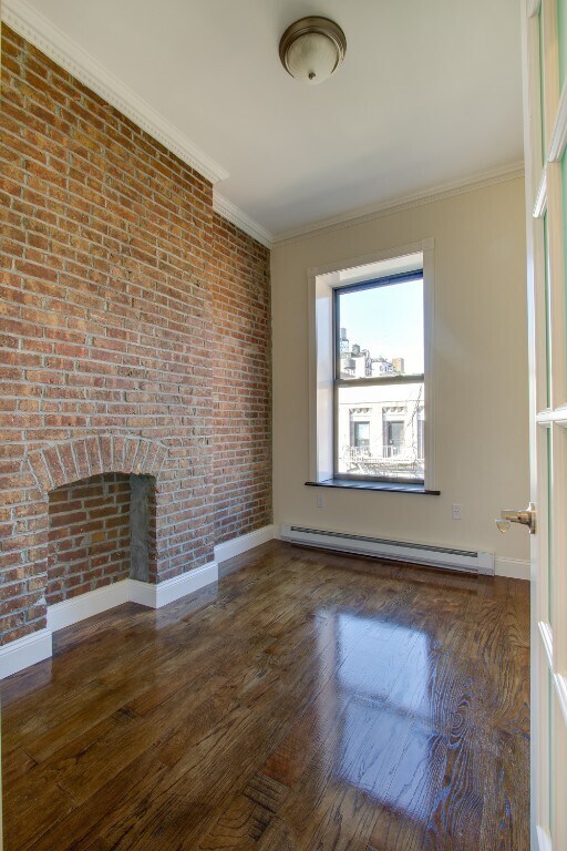 Foto del edificio - 15 W 103rd St