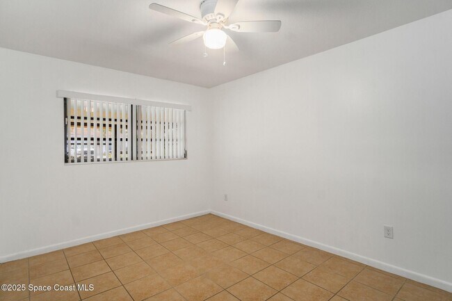 Foto del edificio - 212 E Towne Pl