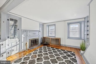 Building Photo - 922 Second Street Pike