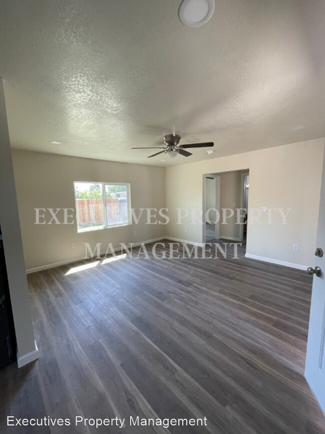Building Photo - 2 br, 1 bath House - 1690 Stretch Rd