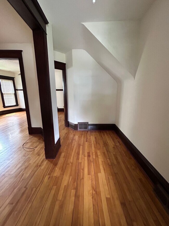 Foto del edificio - 812 5th St NE