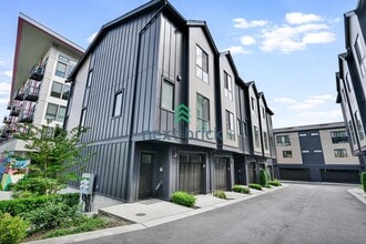 Building Photo - 18518 96th Dr NE
