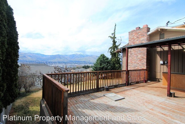 Building Photo - 3 br, 2 bath House - 2036 Valley View Blvd