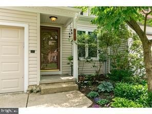 Primary Photo - 74 Farnwood Rd