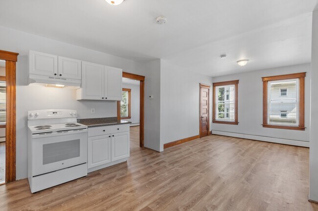 Cocina/Sala de estar - 267 Pleasant St