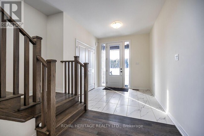 Building Photo - 289 Flavelle Wy