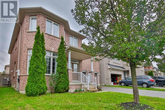 Photo du bâtiment - 15 Briarglen Rd