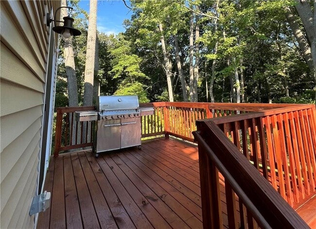 Building Photo - 100 Brentwood Ave