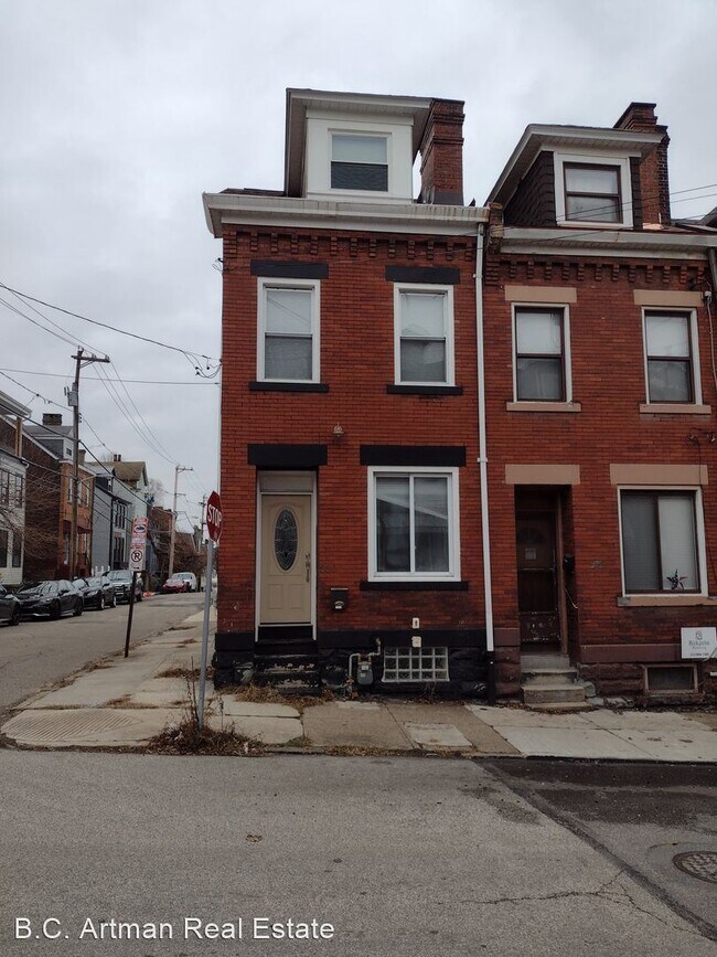 Foto del edificio - 3 br, 1.5 bath House - 330 39th Street