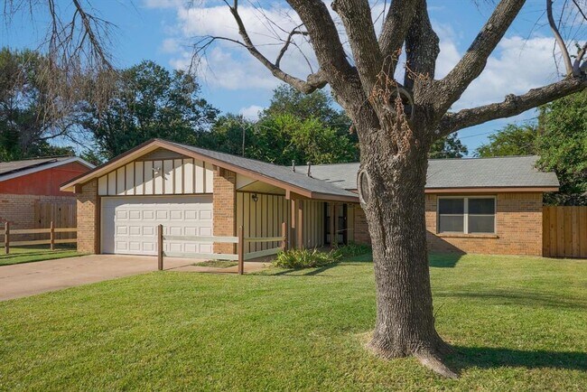 Foto del edificio - 3507 Hummingbird Ln