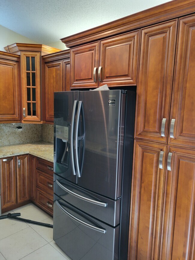 Foto del edificio - 5881 Chester Ln