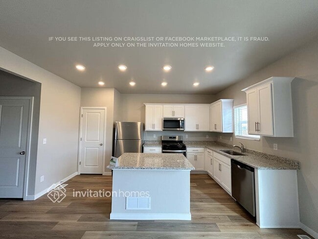 Foto del edificio - 7212 Dolores Ave