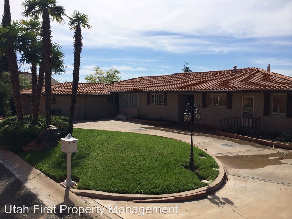 Foto principal - 4 br, 3 bath House - 60 E. Hope St.