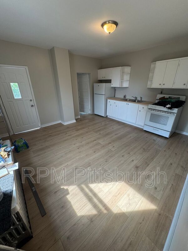 Photo - 1912 Johnson St House