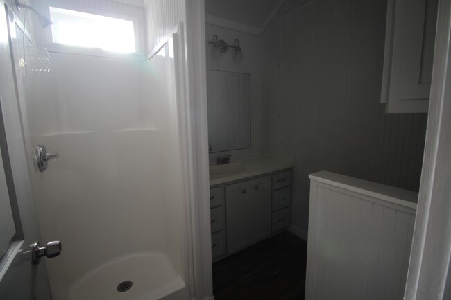 Building Photo - 449 Cherry Creek Ln