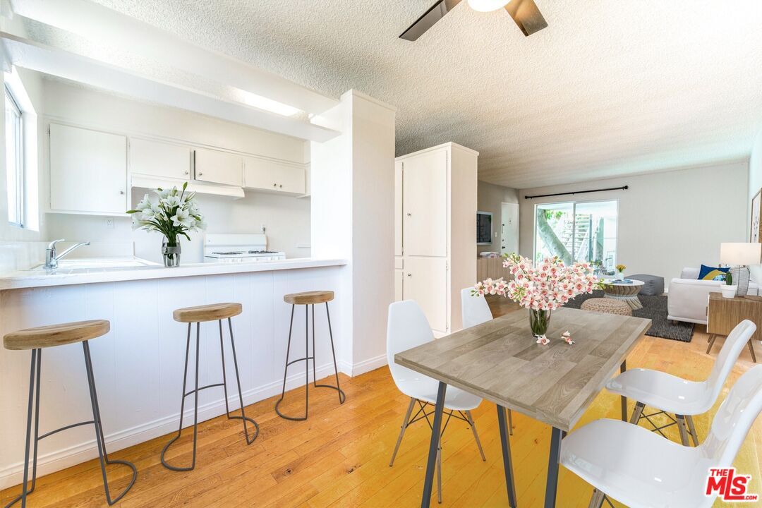 Foto principal - 941 N San Vicente Blvd