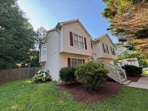 Building Photo - 5 Villa Rosa Ct