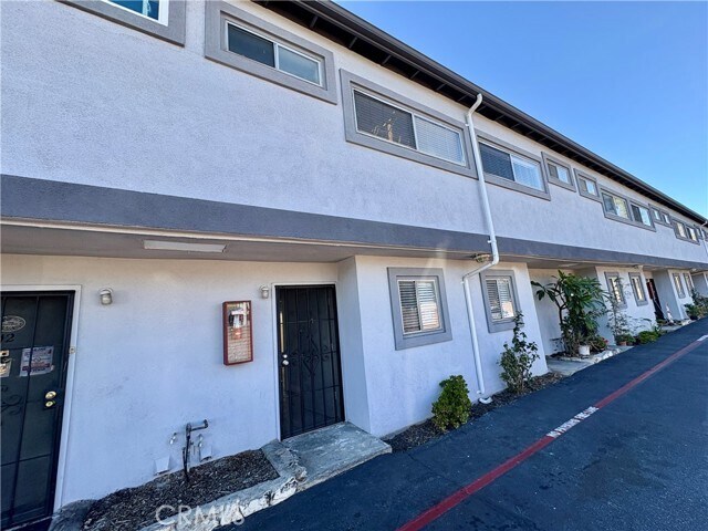 Foto del edificio - 12128 Imperial Hwy.