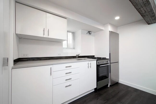 Building Photo - 23-29 27th Street